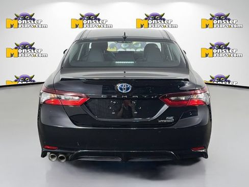 Used 2024 Toyota Camry XLE FWD image 6