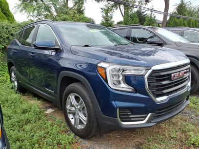 Used 2023 GMC Terrain SLE w/ Driver Convenience Package