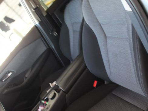 Used 2023 Nissan Rogue SV AWD/4WD image 16