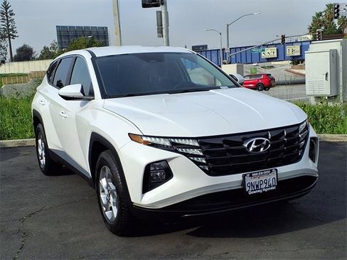 Certified 2024 Hyundai Tucson SE image 3