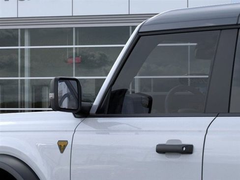 New 2025 Ford Bronco Badlands image 22