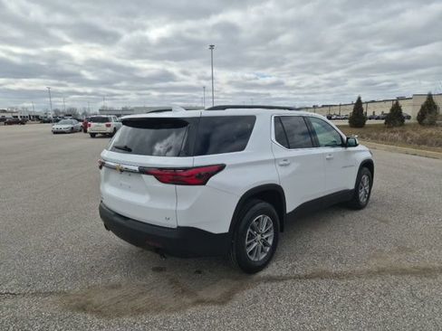 Used 2023 Chevrolet Traverse LT image 5