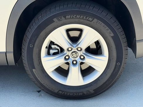 Used 2026 Toyota Grand Highlander FWD image 18