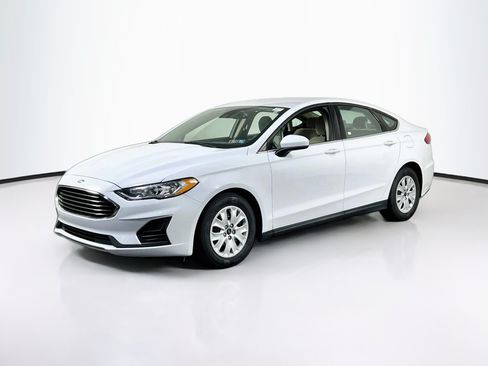 Used 2020 Ford Fusion S FWD image 1