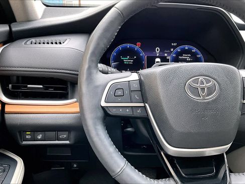 Certified 2025 Toyota Grand Highlander AWD image 24