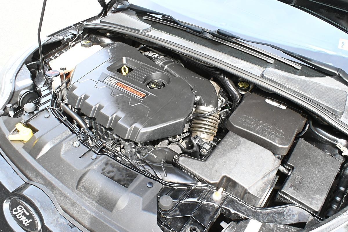 Used 2014 Ford Focus ST w/ Equipment Group 202A FWD image 8