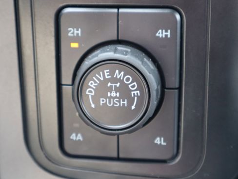 Used 2025 Ford F150 Lariat w/ Equipment Group 501A Mid AWD/4WD image 28