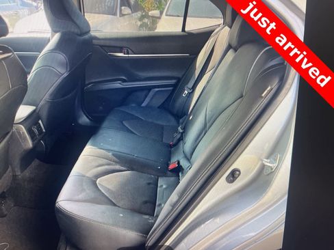 Used 2022 Toyota Camry XSE image 11