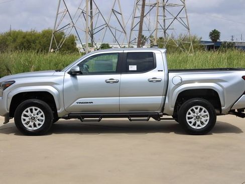 New 2026 Toyota Tacoma SR5 AWD/4WD image 5