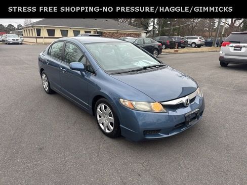 Used 2010 Honda Civic LX image 1