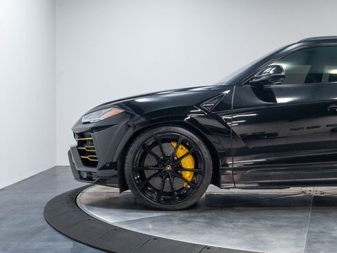 Used 2019 Lamborghini Urus AWD/4WD image 55