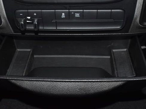 Certified 2016 RAM 1500 Express AWD/4WD image 16