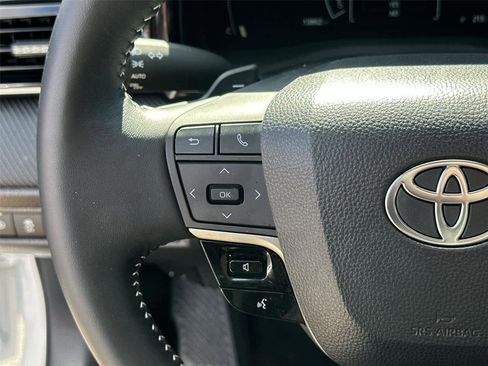 Used 2025 Toyota Camry SE w/ Convenience Package AWD/4WD image 34