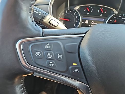 Used 2020 Chevrolet Equinox LT image 14