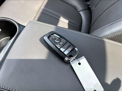 Used 2020 Lincoln Nautilus Reserve w/ Equipment Group 201A AWD/4WD image 11