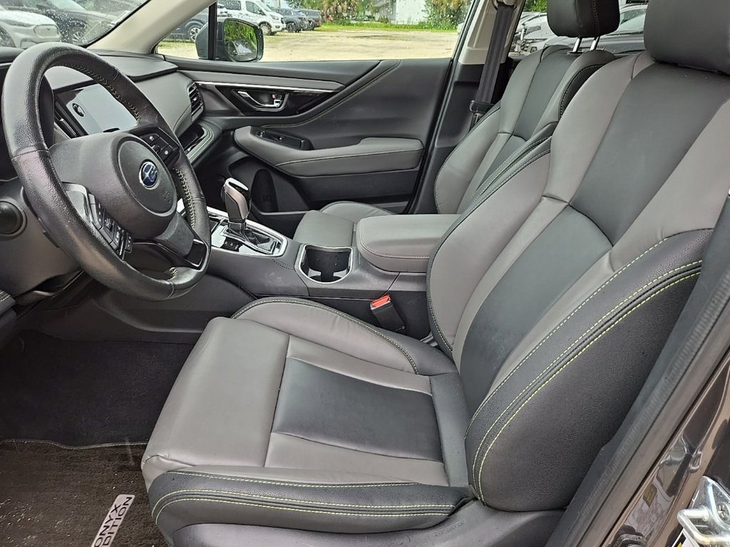 Used 2025 Subaru Outback Onyx Edition AWD/4WD image 6