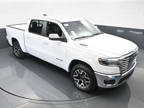 Used 2025 RAM 1500 Laramie image 36
