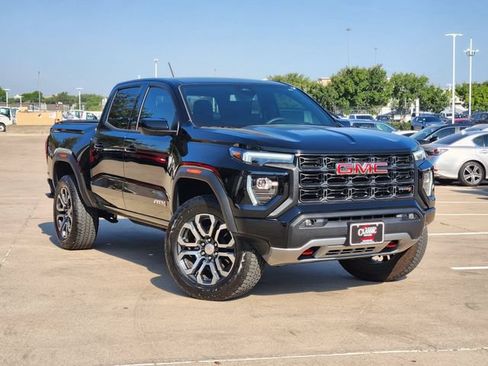 Used 2024 GMC Canyon AT4 w/ AT4 Premium Package AWD/4WD image 2