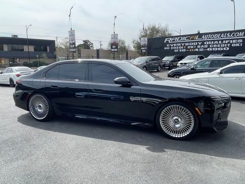 Used 2025 BMW 740i RWD image 18