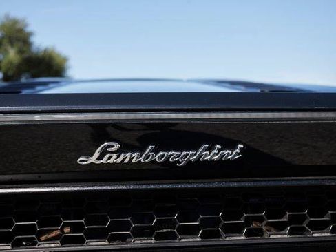 Used 2018 Lamborghini Huracan LP 610-4 AWD/4WD image 7