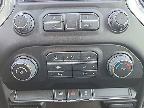 Used 2022 Chevrolet Silverado 2500 LT image 5