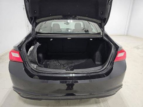 Used 2022 Chevrolet Malibu LS image 9