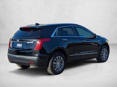 Used 2017 Cadillac XT5 Luxury image 5