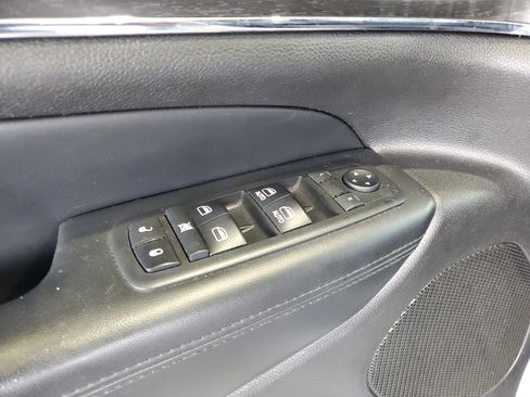 Used 2018 Jeep Grand Cherokee Limited RWD image 15