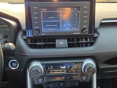 Used 2021 Toyota RAV4 XLE FWD image 22