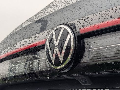 New 2026 Volkswagen Taos SEL AWD/4WD image 30