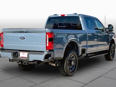 Used 2023 Ford F250 Lariat w/ Lariat Ultimate Package AWD/4WD image 13