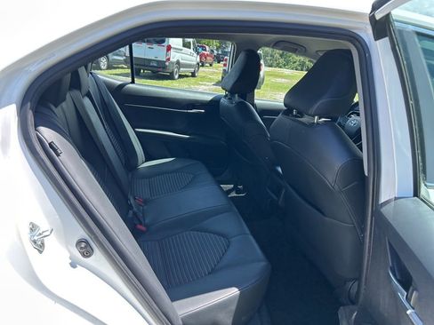 Used 2023 Toyota Camry SE image 38
