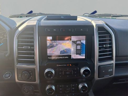 Used 2019 Ford F150 Platinum w/ Equipment Group 701A Luxury image 45