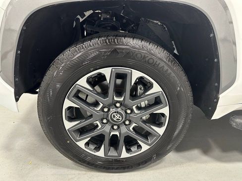 Used 2025 Toyota Tundra Limited image 66