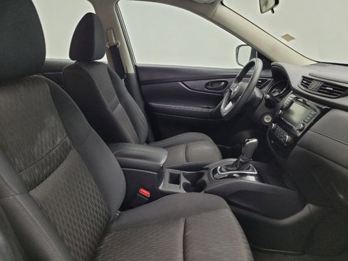 Used 2020 Nissan Rogue S FWD image 21