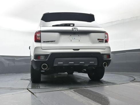 Certified 2023 Honda Passport TrailSport image 37