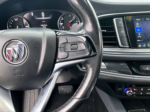 Used 2022 Buick Enclave Premium image 16