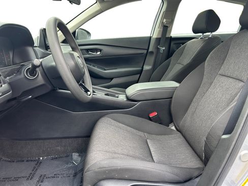 Used 2024 Honda Accord LX image 9