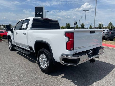 Used 2024 Chevrolet Silverado 2500 LTZ w/ LTZ Convenience Package AWD/4WD image 5
