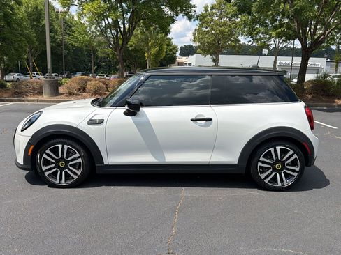 Used 2024 MINI Cooper SE FWD image 2