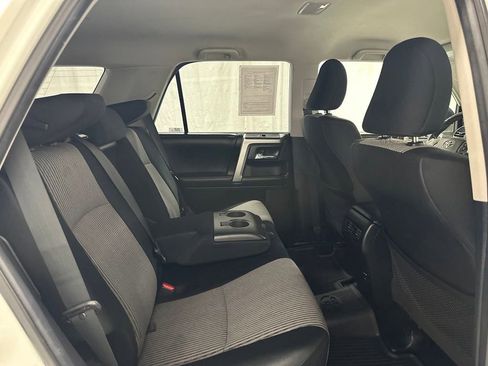 Used 2015 Toyota 4Runner SR5 AWD/4WD image 51
