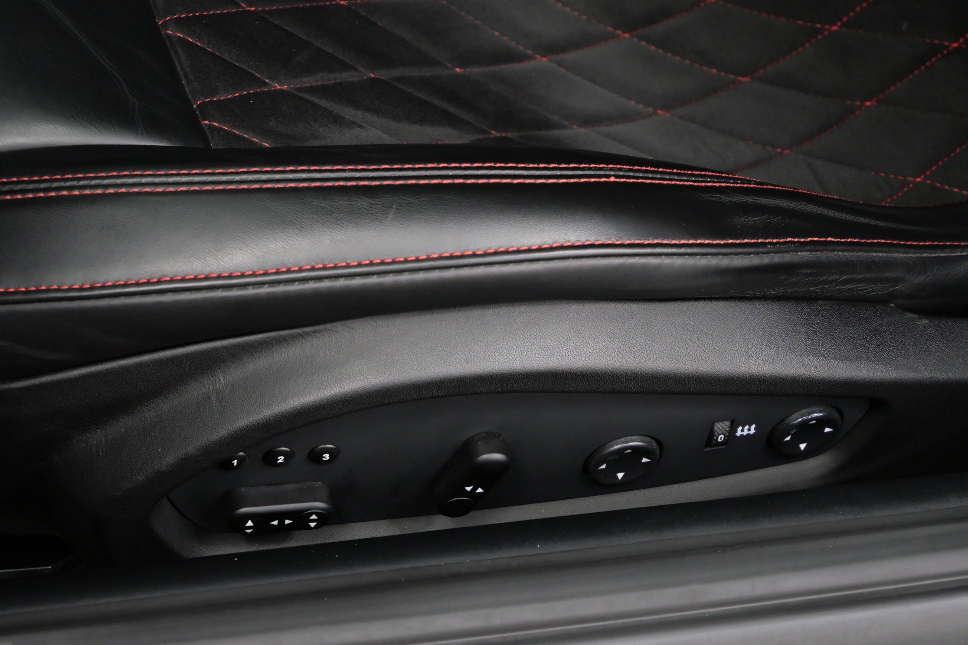 Used 2015 Ferrari F12 Berlinetta RWD image 31