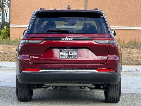 New 2025 Jeep Grand Cherokee Limited image 5