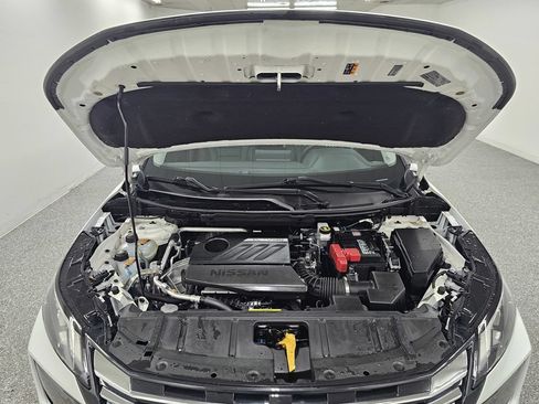 Used 2024 Nissan Rogue SV w/ SV Premium Package FWD image 10