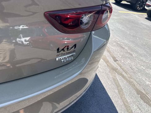 Used 2025 MAZDA MAZDA3 s AWD/4WD image 6