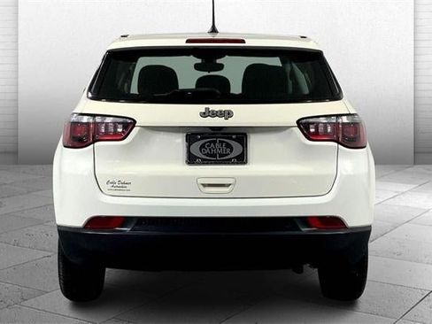 Used 2019 Jeep Compass Sport FWD image 3