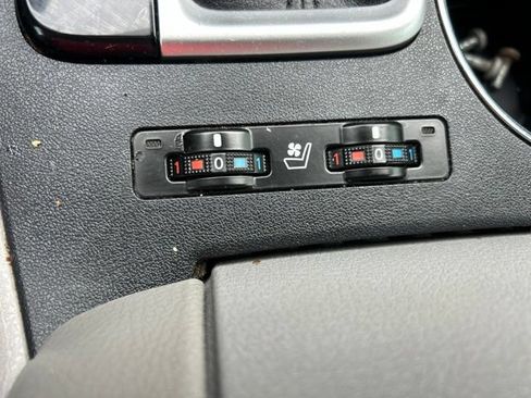 Used 2018 Toyota Highlander Limited Platinum FWD image 22