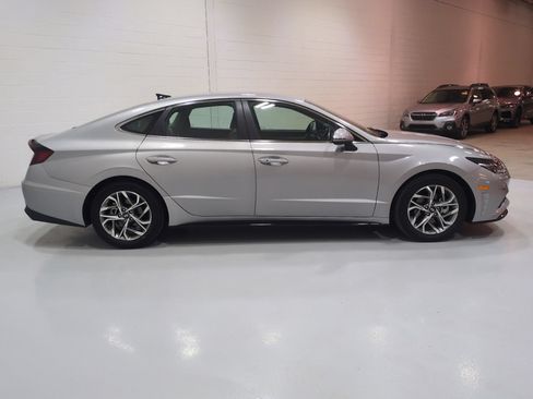 Certified 2023 Hyundai Sonata SEL FWD image 2