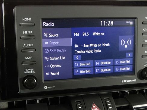 Used 2022 Toyota RAV4 XLE Premium image 34