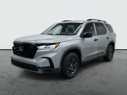 Used 2025 Honda Pilot TrailSport